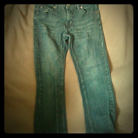 Jenes - Picture 1 of 2